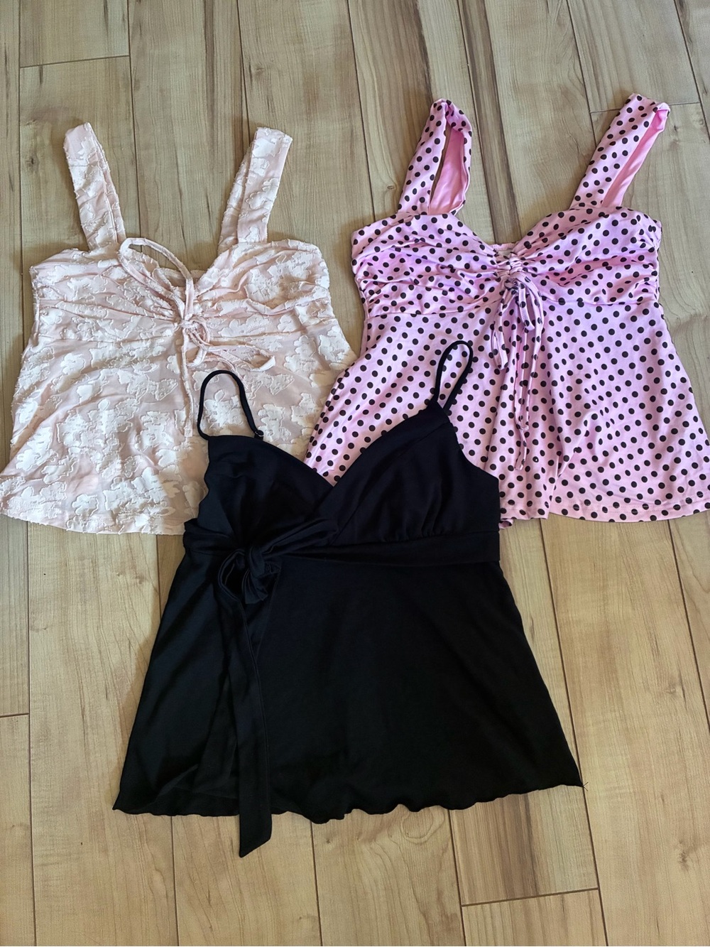 Womenâs SHEIN tank tops